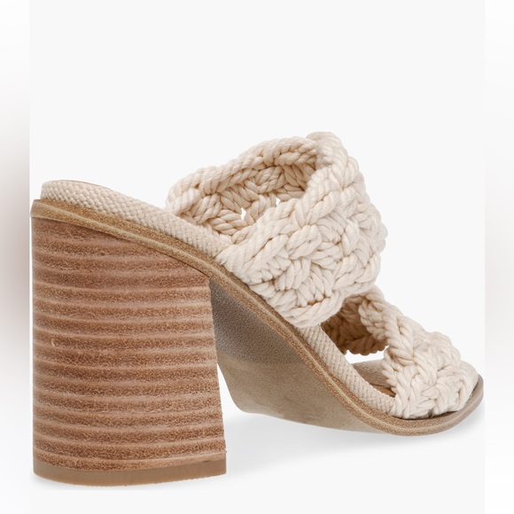 Dolce Vita Heels 🤍 - Picture 3 of 9